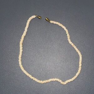 Women’s tan necklace